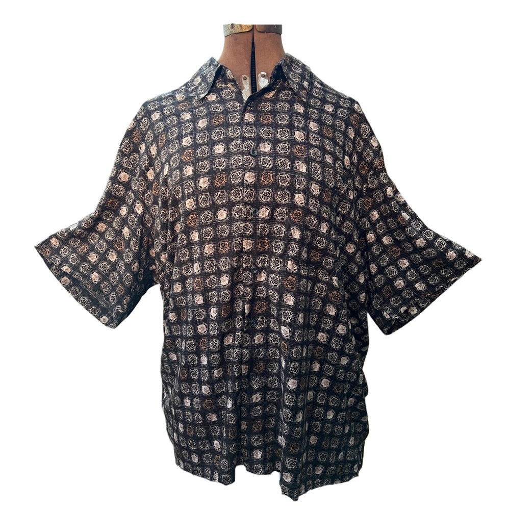 Career Club men’s flower casual short sleeve button up size XL